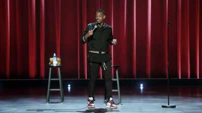 [crowd laughs] - Marlon Wayans: Woke-ish