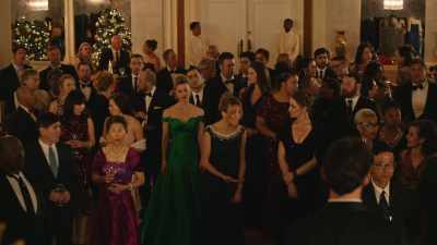 [crowd murmuring in confusion] - A Not So Royal Christmas