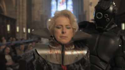 -[crowd murmuring]
-[man] Order! Order! - Vagrant Queen