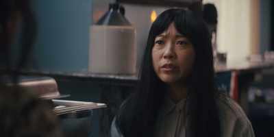 [crowd murmuring] - Quiz Lady