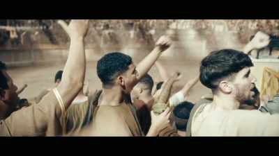 [crowd roaring] - Colosseum