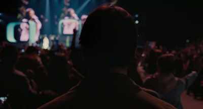 [crowd singing along] - Trap
