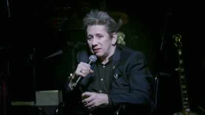 Crowd: [singing]
♪ Happy birthday to you ♪ - Crock of Gold: A Few Rounds with Shane MacGowan