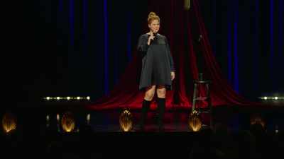[crowd whooping] - Amy Schumer: Growing