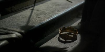 (crown clatters) - House of the Dragon