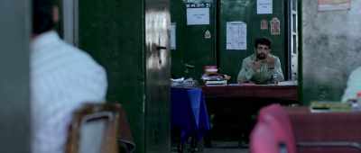 Crushes its frail feathers. - Mukkabaaz