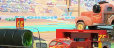 Cruz, what are you doing? - Cars 3