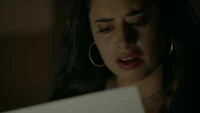 (CRYING): He saw her. - Roswell, New Mexico