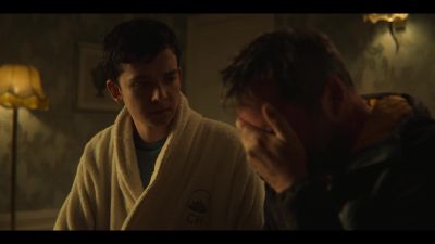 [crying] Oh, God. - Sex Education