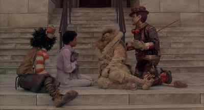 (CRYlNG)
Because l'm scared. - The Wiz