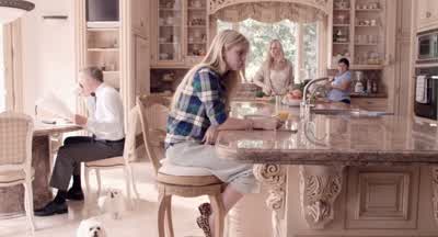 Crystal, shh! - The Bling Ring