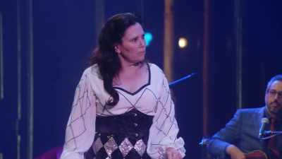 Cu toții știm despre Hamilton
datorită musicalului, evident. - Alex Borstein: Corsets & Clown Suits