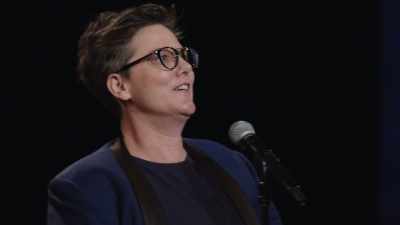 Cubism.
Aren't we grateful... in this room... - Hannah Gadsby: Nanette