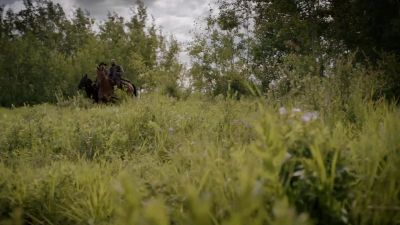 Cullen: HOLD. SLOW UP,
SLOW UP. SLOW UP. - Hell on Wheels