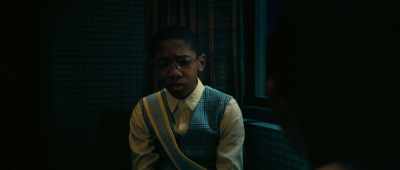 Curtain designed the Whisperer
to make us feel loyal, - The Mysterious Benedict Society