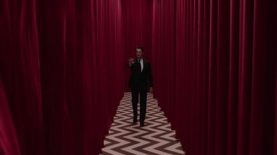 [curtains rustling] - Twin Peaks