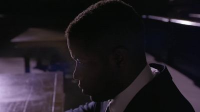 Cus's voice What's the difference between a hero and a coward - Tyson