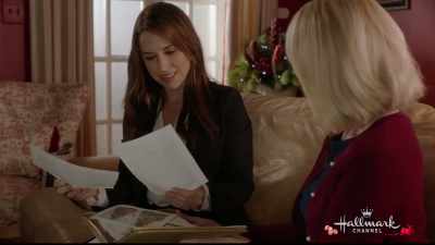 Custom Christmas trees.
Aren'’t they exquisite? - Pride, Prejudice and Mistletoe