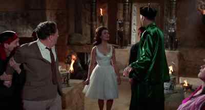 Cut her free. - The Brides of Fu Manchu