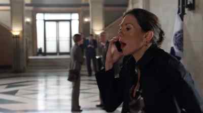 Cyanide.
Are my lips blue? - Torchwood