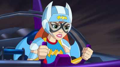 Cyborg, use your sonic blaster - DC Super Hero Girls: Intergalactic Games