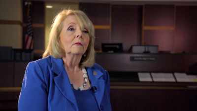 CYNTHIA ROSS: Mark Sievers
is crying for Mark Sèvres, - Killer Cases
