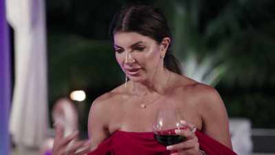 Cynthia, you're beautiful
inside and out. - The Real Housewives Ultimate Girls Trip