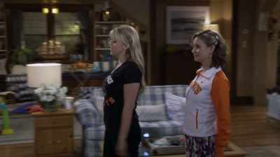 D.J. Fuller, dating two guys at once. - Fuller House