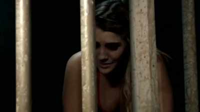 Džoana... molim te,
nemoj me ostaviti! - Dracula in a Women's Prison