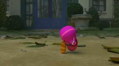 - Da-da!
- [emotional music] - Larva Family