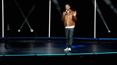 Da, îmi place să văd un prieten… - Mike Epps: Ready to Sell Out