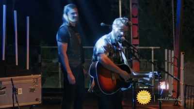 Dacă DreamItReal Records
vrea să semneze cu o formație... - Making Waves