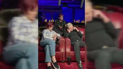 Dad actually had a good
psychic reading once, - The Osbournes Want to Believe