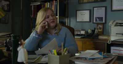 - Dad!
- Anyway, - The Kominsky Method