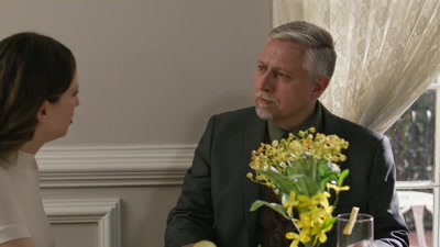 Dad, can I ask you
about Lisa Harkin? - Murder At The Country Club