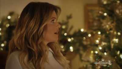 - Dad, did you see that?
- Yeah. - Switched for Christmas
