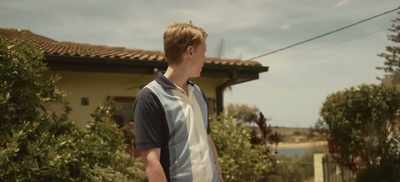 Dad drowned, just out there.
What? Over there? Yep. - Frayed