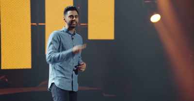 "Dad, your favorite color?" "Stanford!" - Hasan Minhaj: Homecoming King