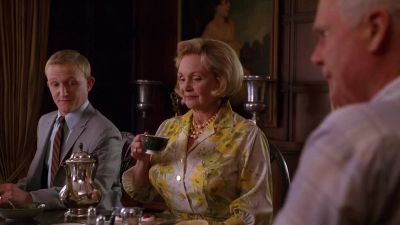 Dad, you have to go back to the doctor. - Mad Men