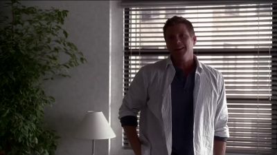 DAD! I GOT A BLUE CAST. - Desperate Housewives