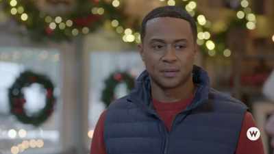Dad, I'll call Scott, - A Tiny Home Christmas