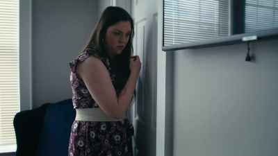 Dad?
(Izzy knocking) - Stepmom from Hell