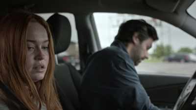 - Dad?
- Just check the glove box. - No Escape Room