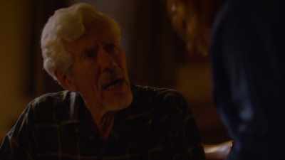 -Dad, you need water.
-I want a damn beer! - Reba McEntire's The Hammer