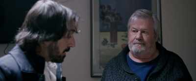Dad, please come. Please, I can't hold on anymore. - The Tracker