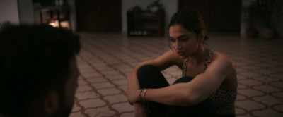 Dad quit his business
and decided to settle down there. - Gehraiyaan