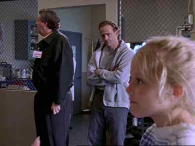 - Dad. - Oz