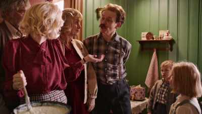 Dad has scalded and readied it. - Teddy's Christmas