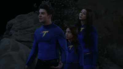 Dad, that's an X-terra 5 drone,
okay? I know how it's wired. - The Thundermans Return