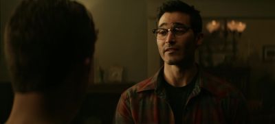 - Dad, there's nothing in here. - The box is the gift. - Superman & Lois